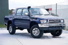 Snorkel Toyota Hilux 167 serie (12/1997 – 3/2005) (partea dreaptă)