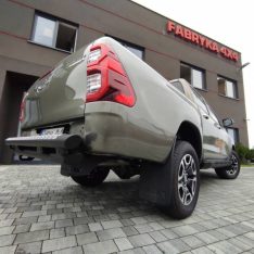 Bara spate pentru Toyota Hilux Revo 2020-